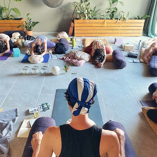 Yin Yoga as a modern approach of meditation in an overstimulating society